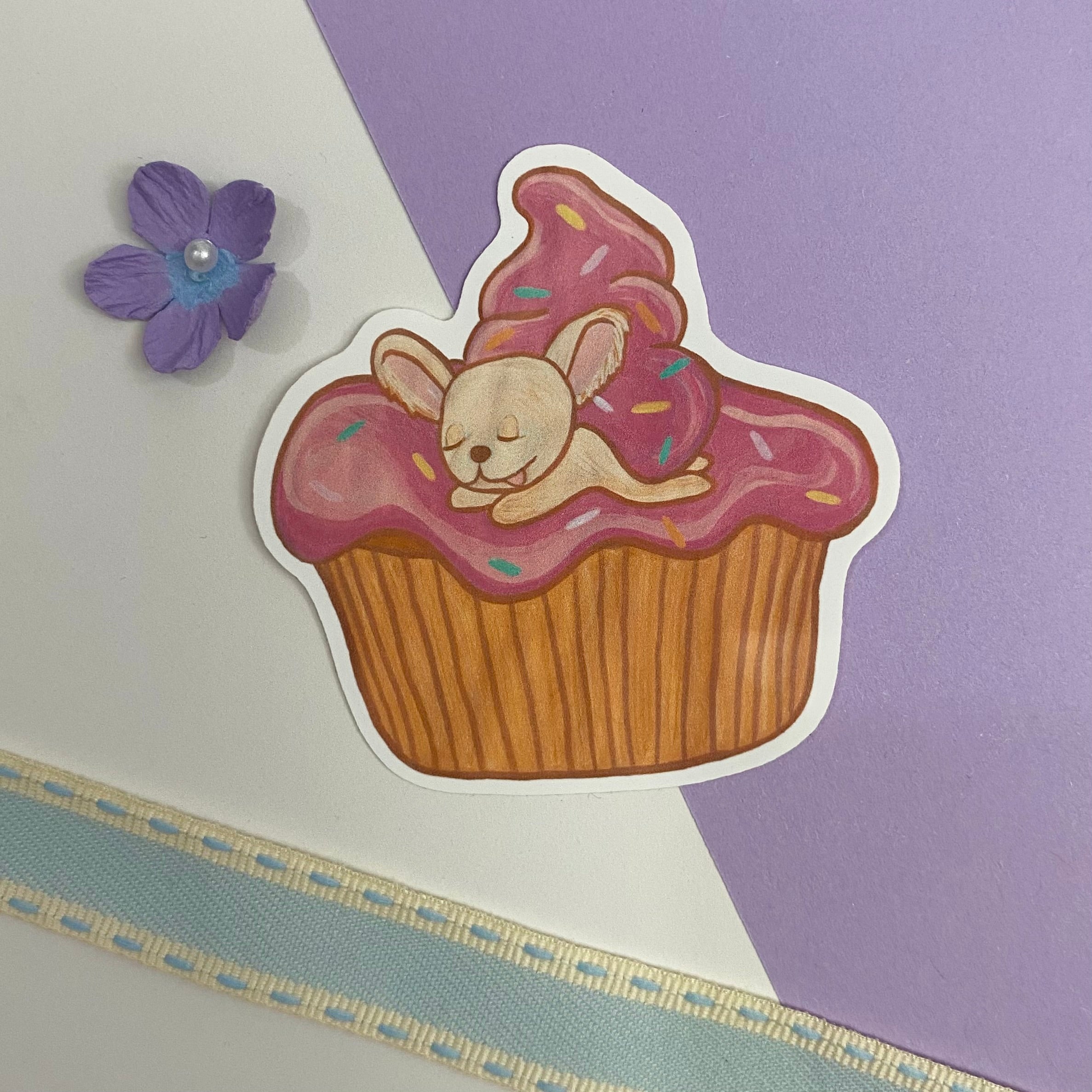 William the Cupcake Chihuahua Single Vinyl Sticker